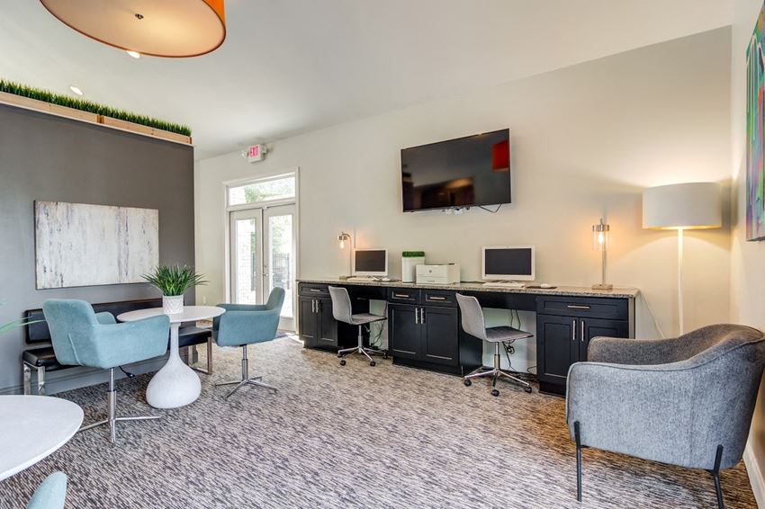 Dunwoody Glen Apartments, 6750 Peachtree Industrial Boulevard, Atlanta